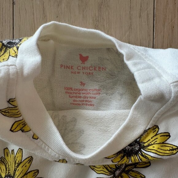 Pink Chicken Cotton Flower Short and Sweatshirt Set. Size 3 - Picture 3 of 3